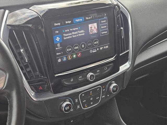 Used 2023 Chevrolet Traverse LT FWD image 14