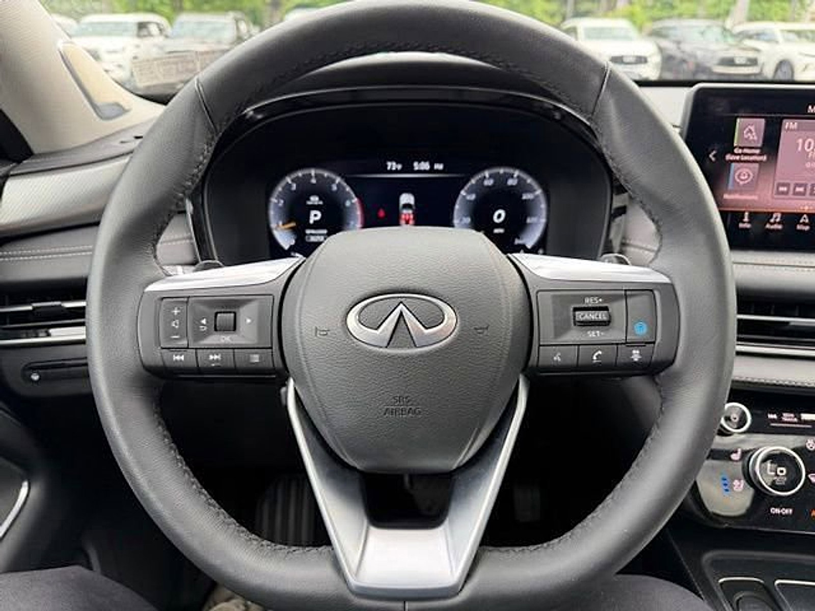 Certified 2025 INFINITI QX60 Luxe AWD/4WD image 13