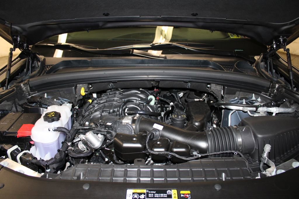 New 2025 Jeep Grand Cherokee Altitude image 36