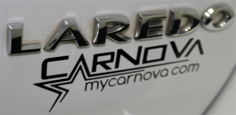 Used 2017 Jeep Grand Cherokee Laredo image 47