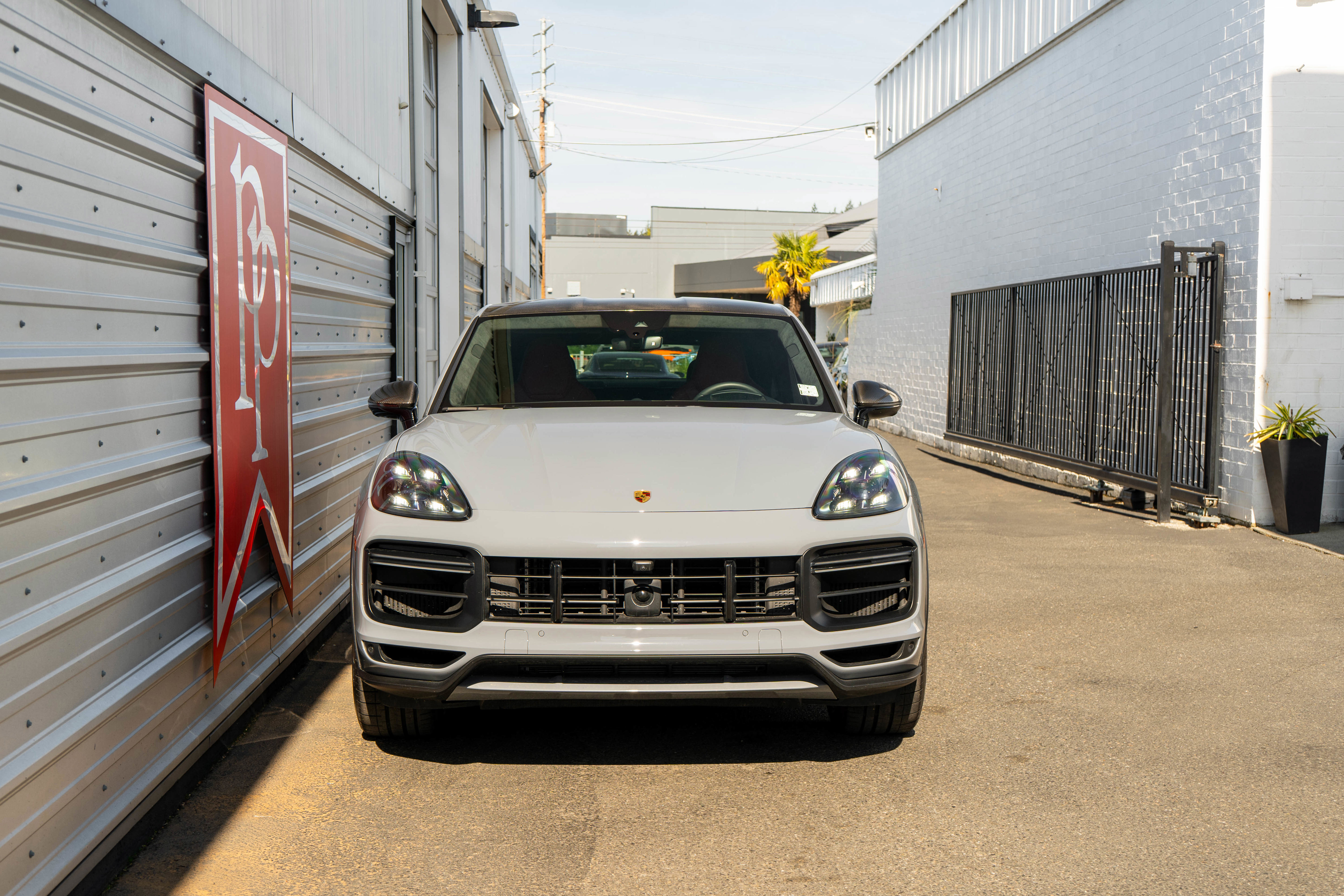 Used 2023 Porsche Cayenne Turbo GT AWD/4WD image 38