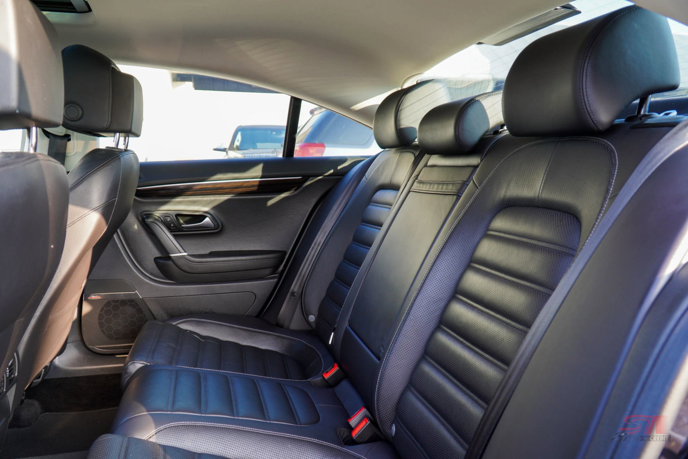 Used 2013 Volkswagen CC Executive image 21