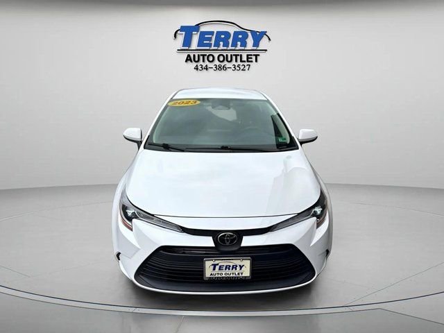 Used 2023 Toyota Corolla LE image 5