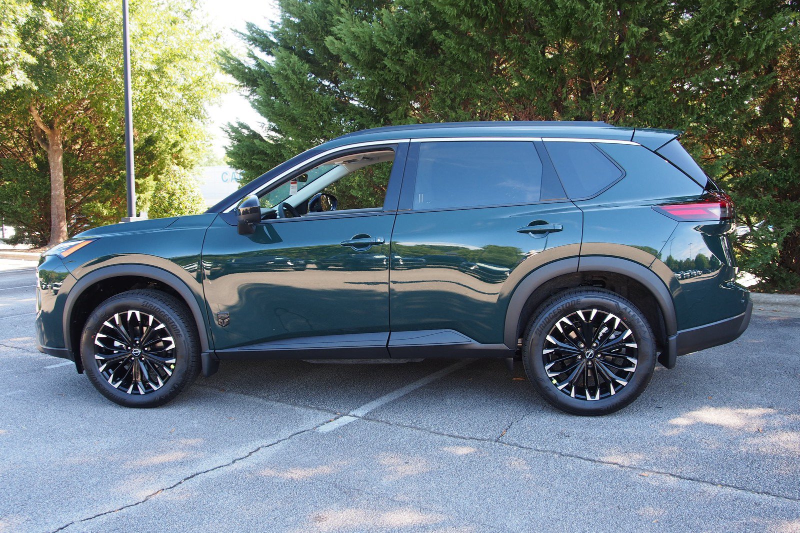New 2026 Nissan Rogue Dark Armor FWD image 4