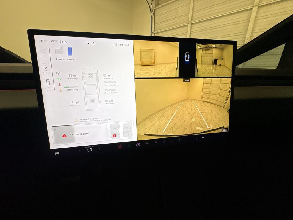 Used 2025 Tesla Cybertruck AWD Crew Cab image 15