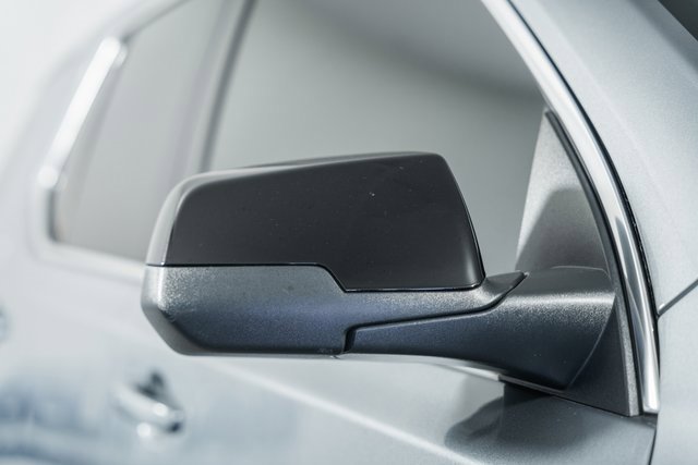 Used 2023 Chevrolet Traverse LS image 14