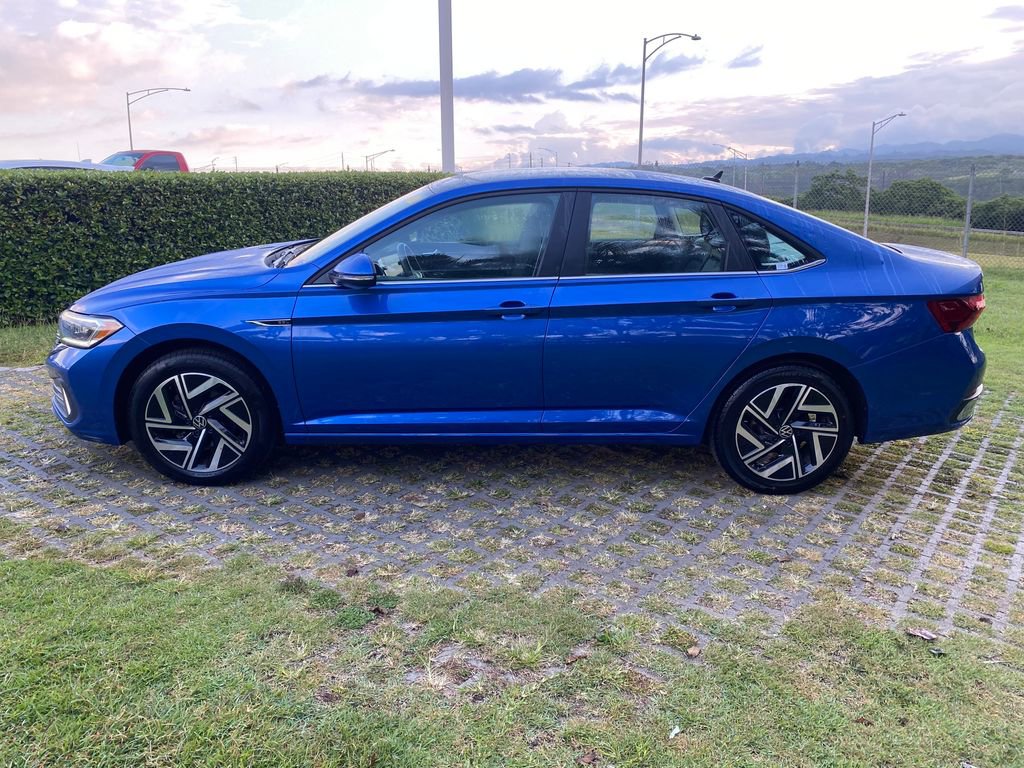 Used 2024 Volkswagen Jetta SEL FWD image 4