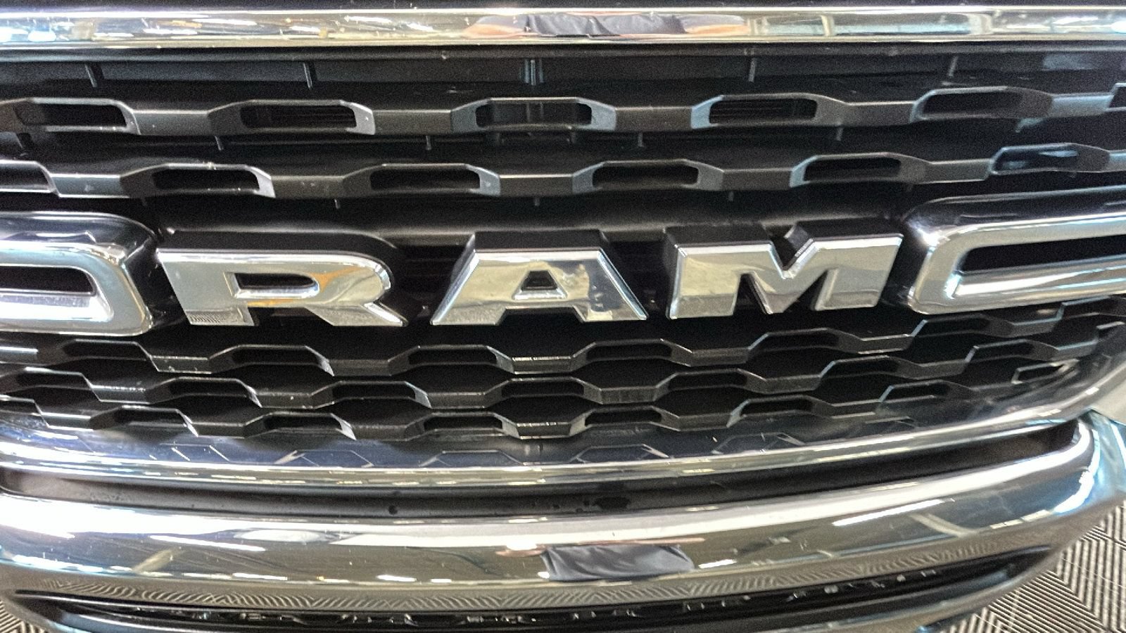 Used 2023 RAM 1500 Big Horn AWD/4WD image 10