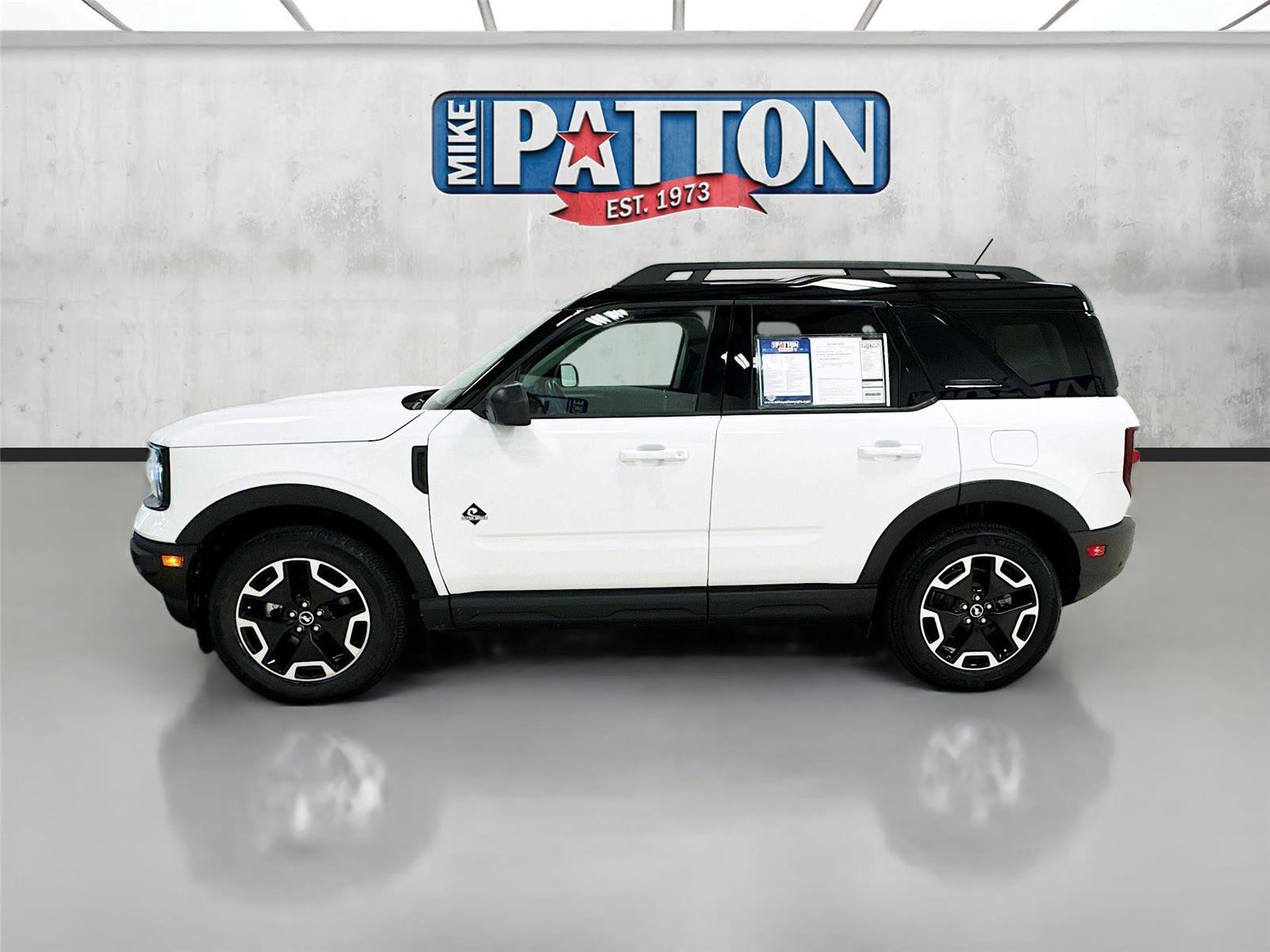 Used 2023 Ford Bronco Sport Outer Banks w/ Tech Package AWD/4WD image 4