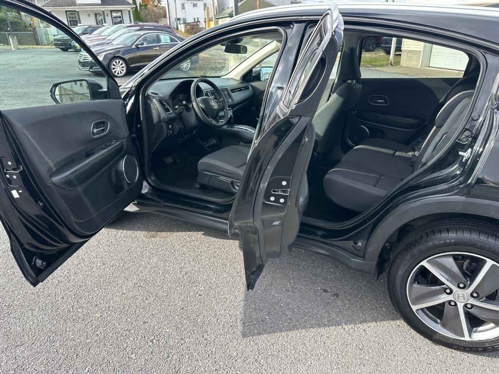 Used 2021 Honda HR-V EX image 6