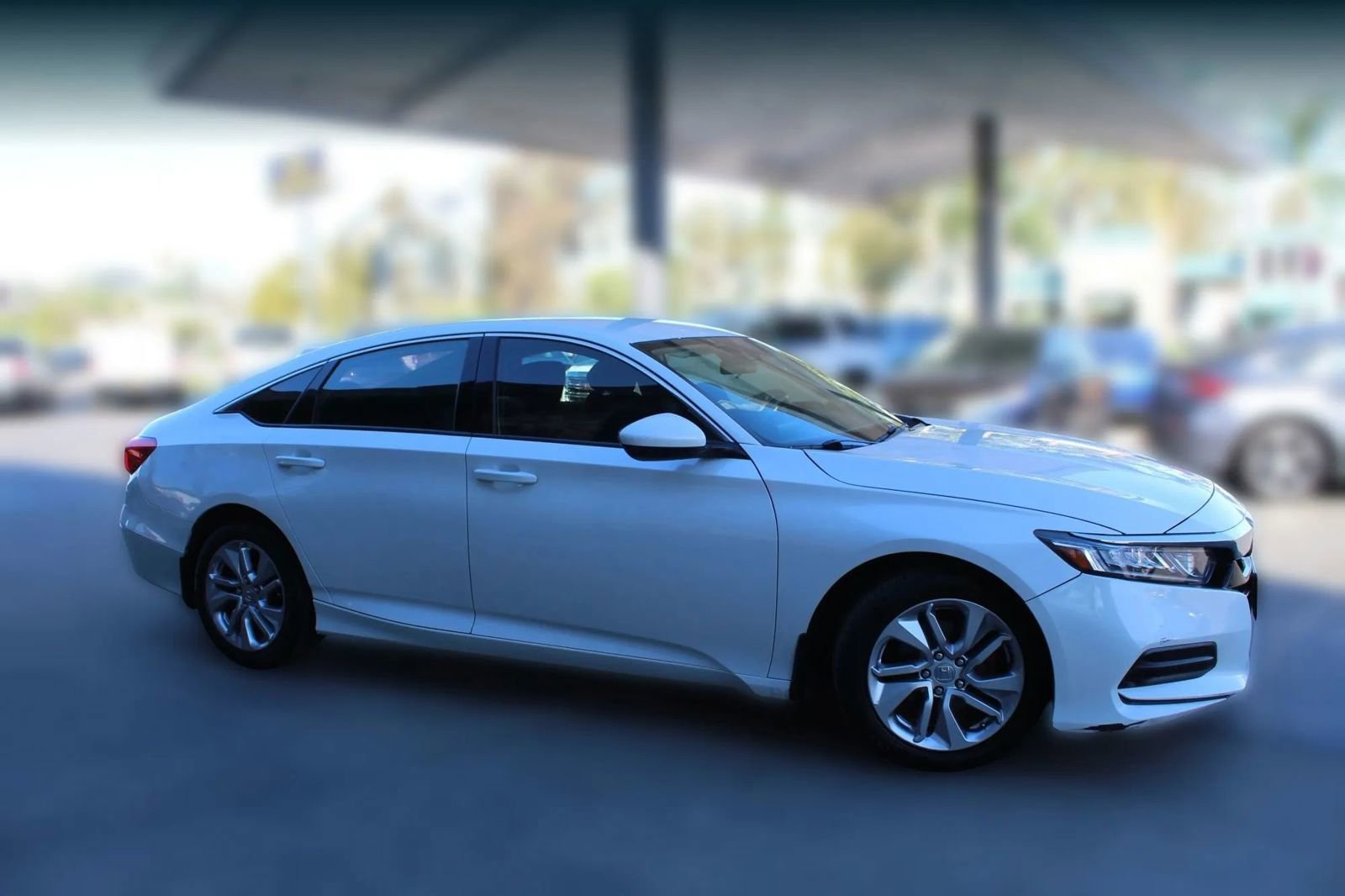 Used 2018 Honda Accord LX image 6