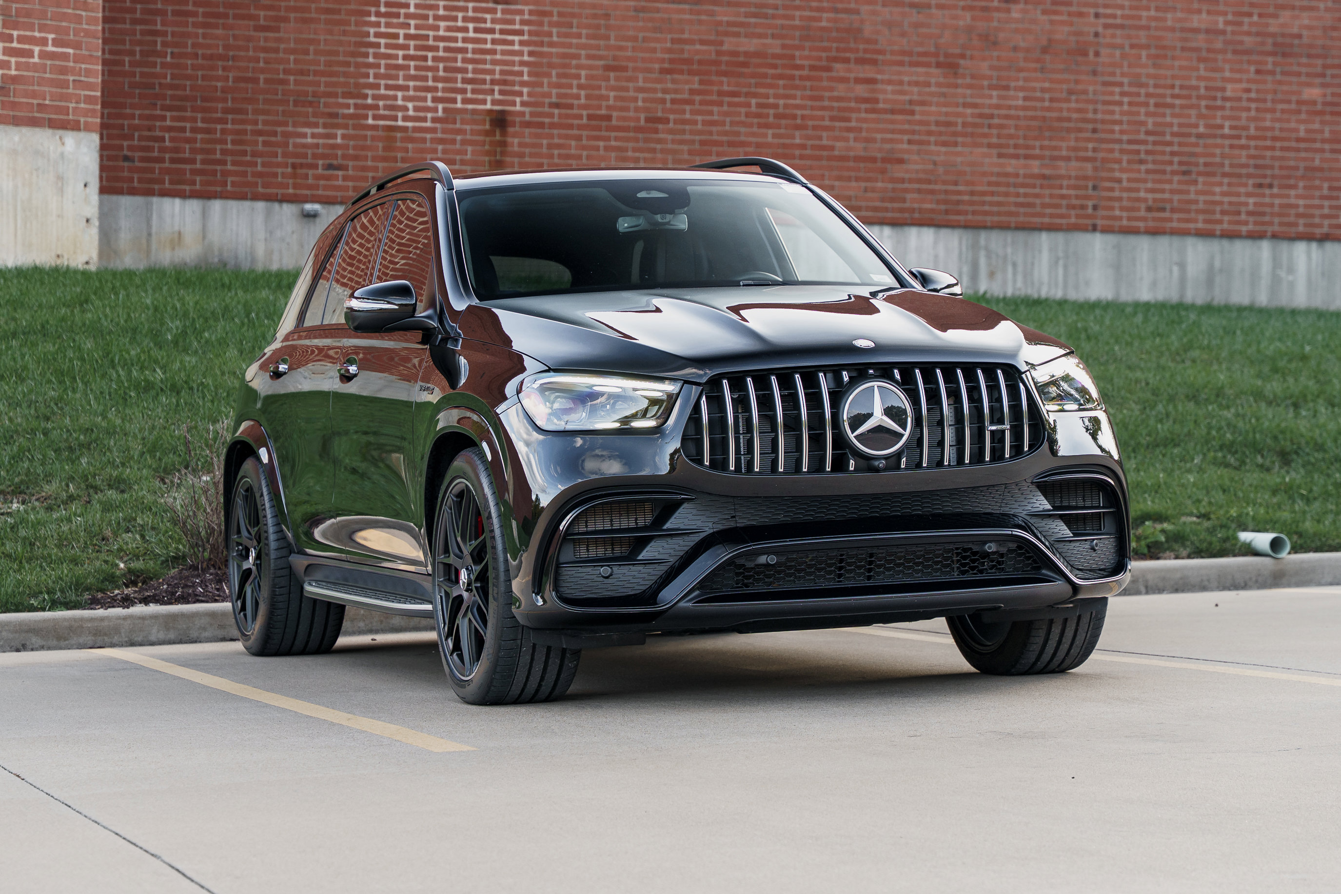 Used 2025 Mercedes-Benz GLE 63 AMG S image 1