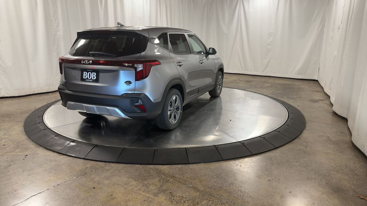New 2026 Kia Seltos LX image 8