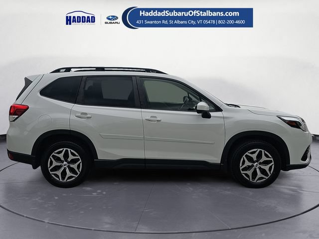 Used 2023 Subaru Forester Premium AWD/4WD image 6