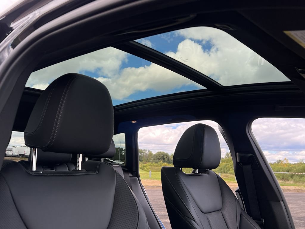 Used 2023 BMW X3 xDrive30i w/ Premium Package image 32