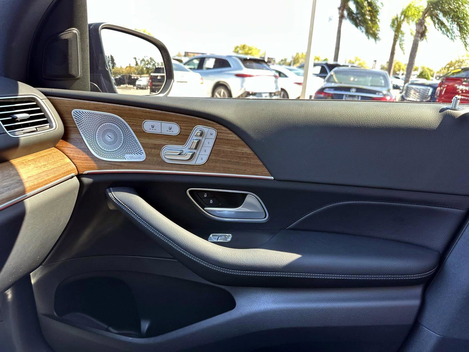 Certified 2025 Mercedes-Benz GLS 450 4MATIC image 24