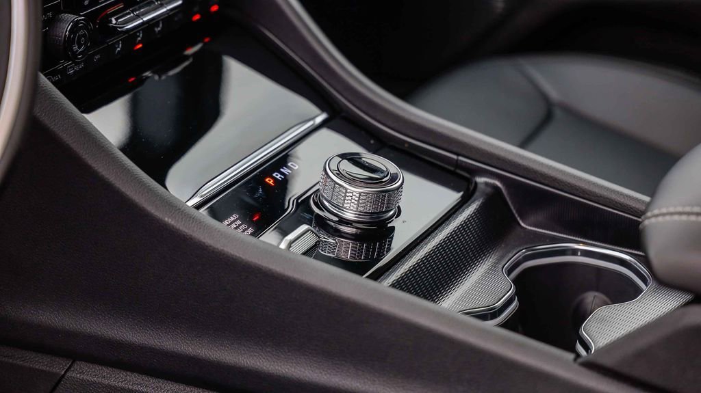 New 2025 Jeep Grand Cherokee L Limited w/ Black Appearance Package image 22