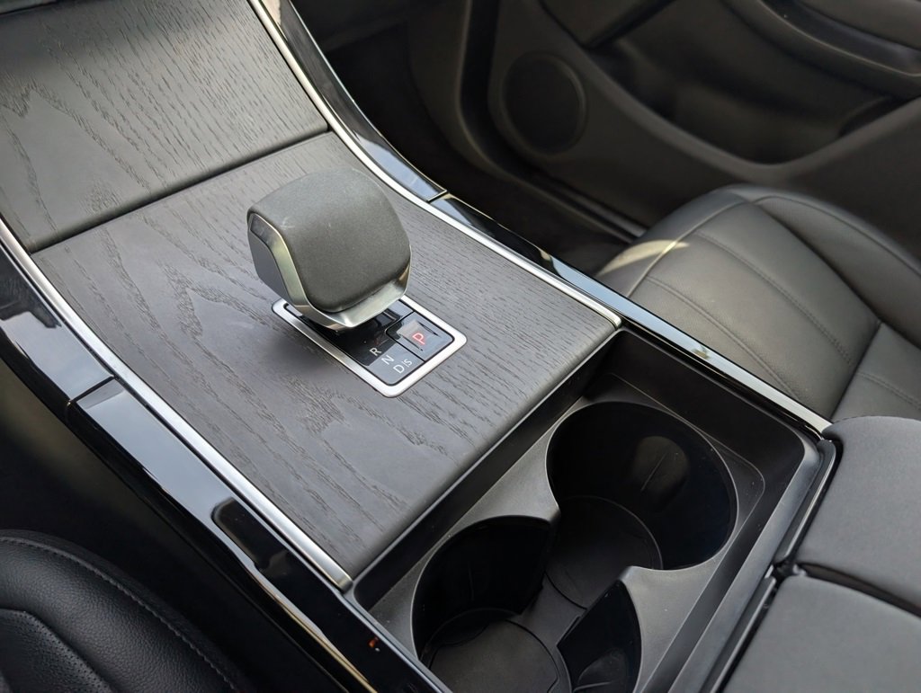 Used 2024 Land Rover Range Rover Evoque Dynamic SE image 18