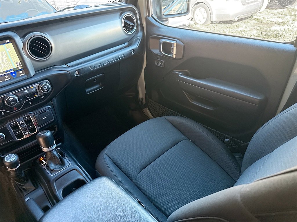 Used 2023 Jeep Wrangler Unlimited w/ Cold Weather Group image 26