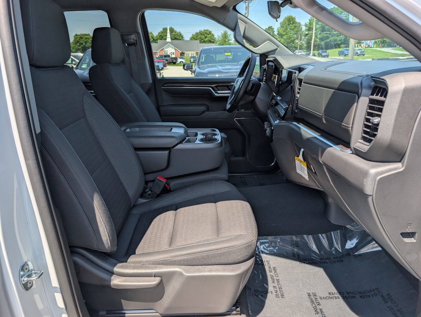 Used 2023 Chevrolet Silverado 1500 LT AWD/4WD image 11