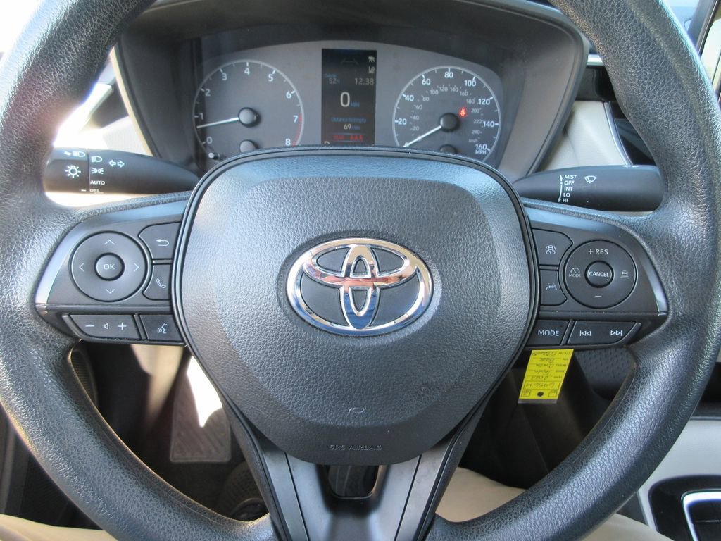 Used 2023 Toyota Corolla LE image 22