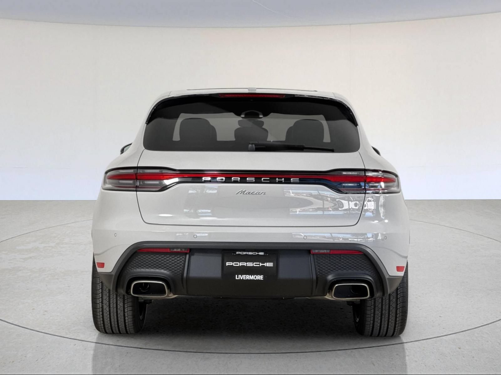 New 2026 Porsche Macan AWD/4WD image 7