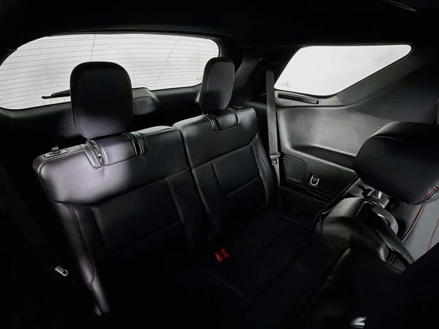 Used 2025 Ford Explorer ST AWD/4WD image 32