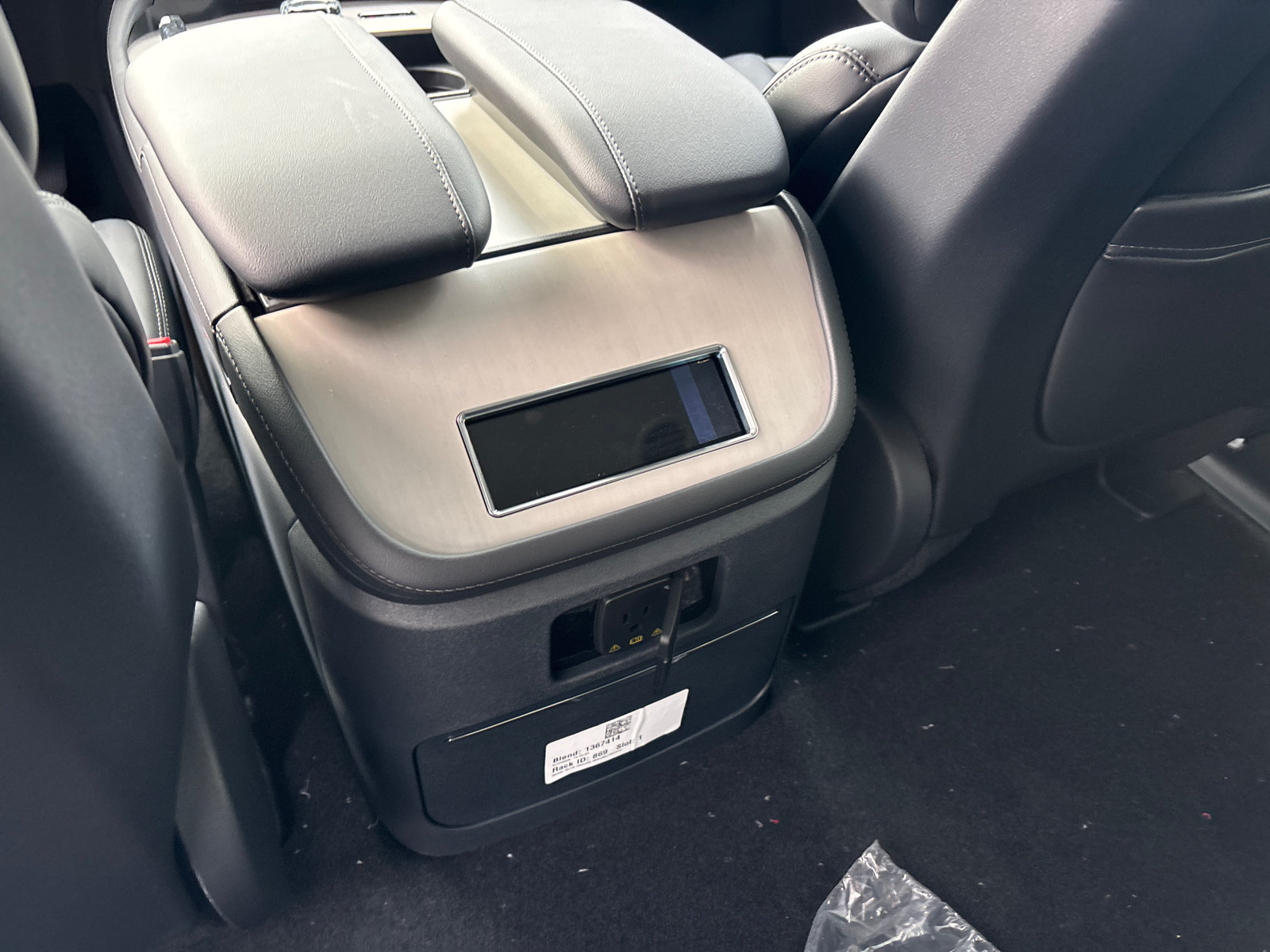 New 2026 Lincoln Navigator Premiere AWD/4WD image 31