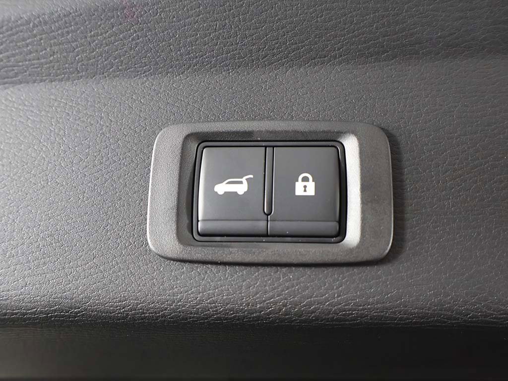 New 2025 Mitsubishi Outlander SE image 22