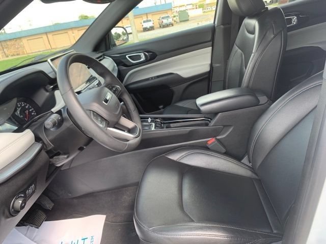 Used 2025 Jeep Compass Limited AWD/4WD image 23