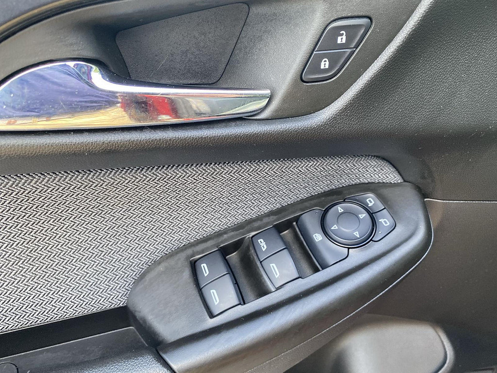 Used 2025 Chevrolet TrailBlazer LT AWD/4WD image 19