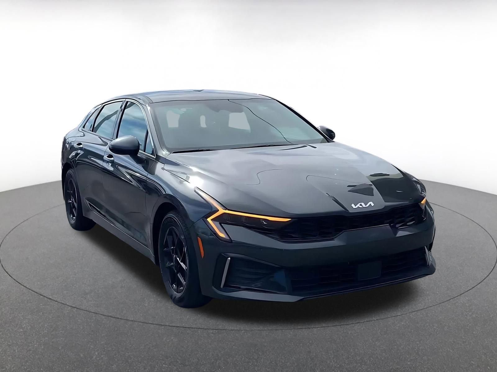 Used 2025 Kia K5 LXS image 3