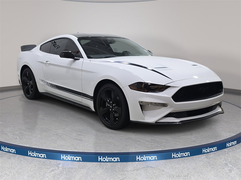 Used 2022 Ford Mustang Premium w/ Equipment Group 201A image 4