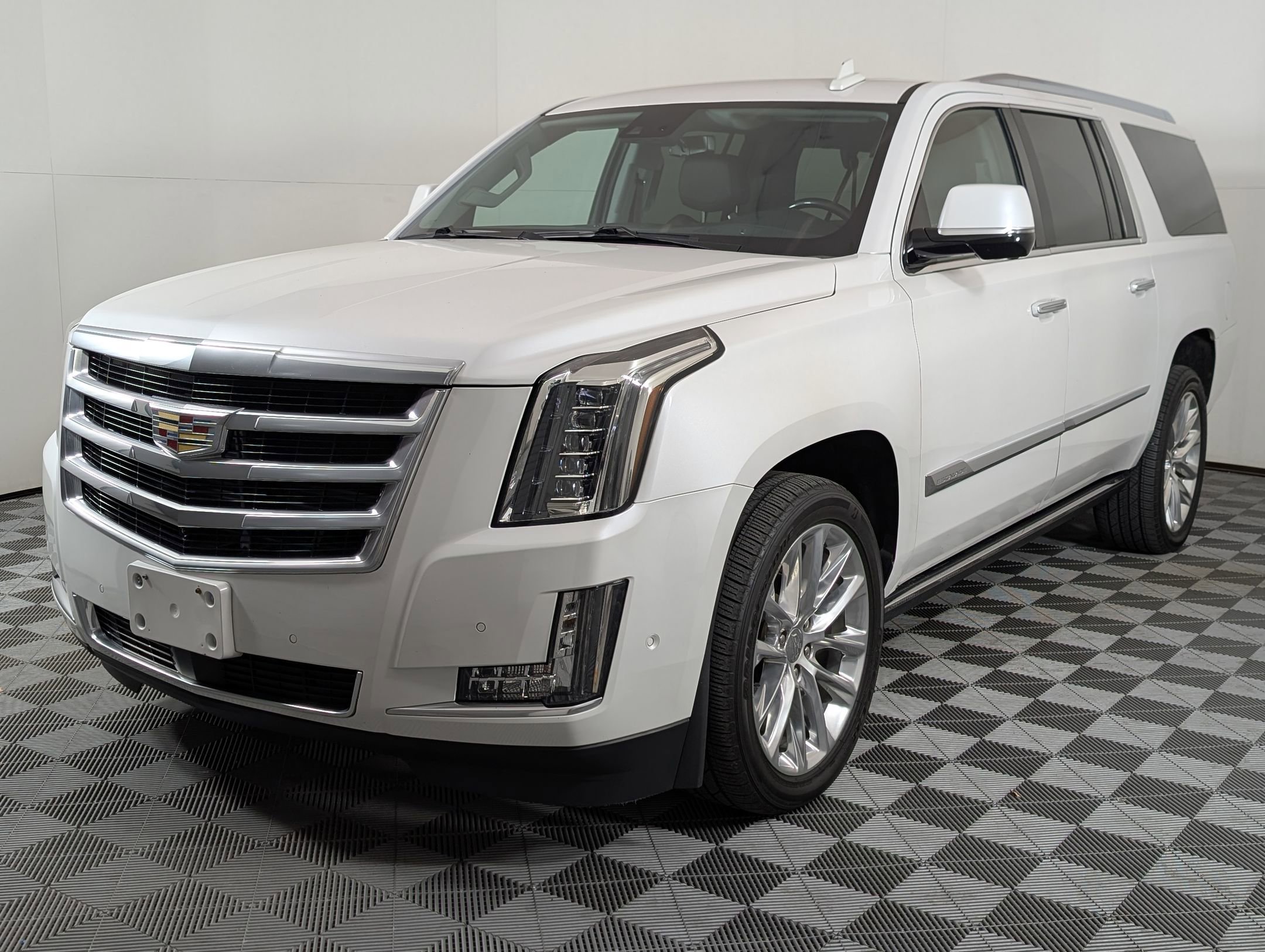 Used 2020 Cadillac Escalade ESV Premium Luxury