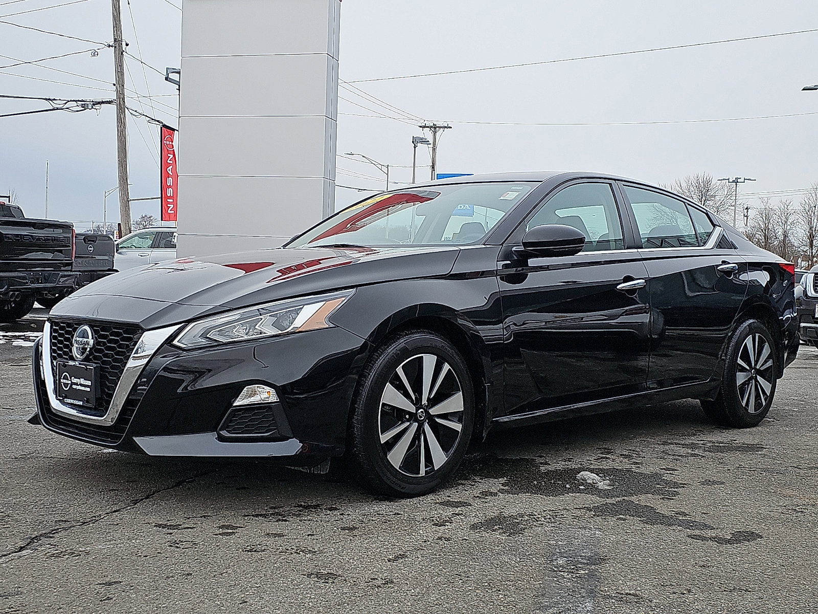 Certified 2022 Nissan Altima 2.5 SV w/ SV Premium Package image 3