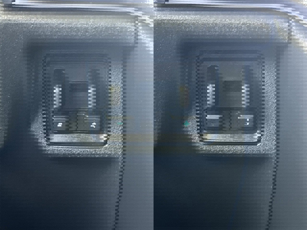 New 2025 Ford Expedition Max Platinum w/ Driver's Package image 6