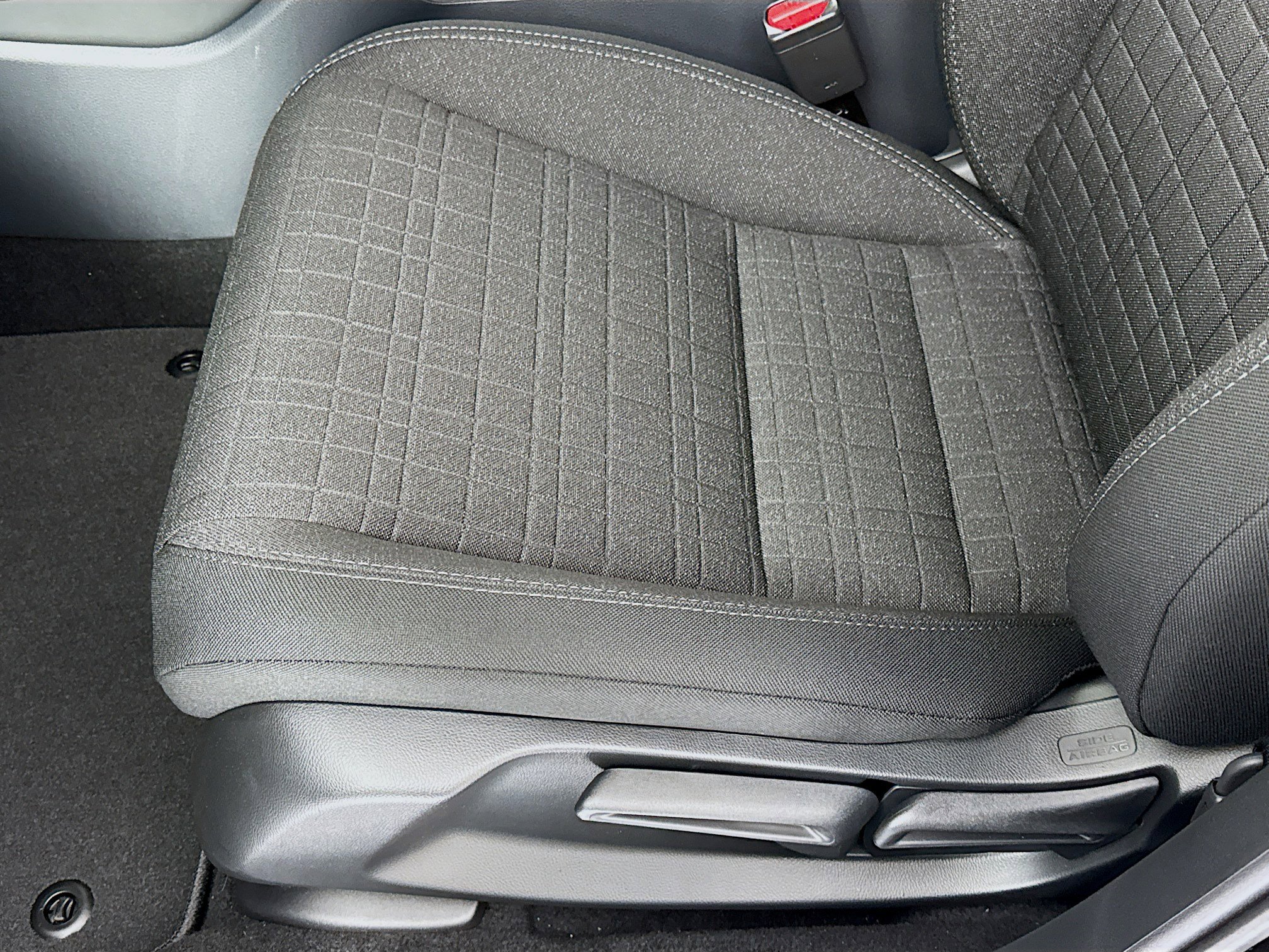 New 2026 Honda HR-V LX image 18