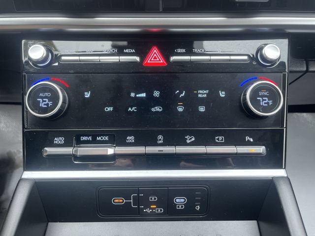 Used 2026 Hyundai Santa Fe SEL AWD/4WD image 18