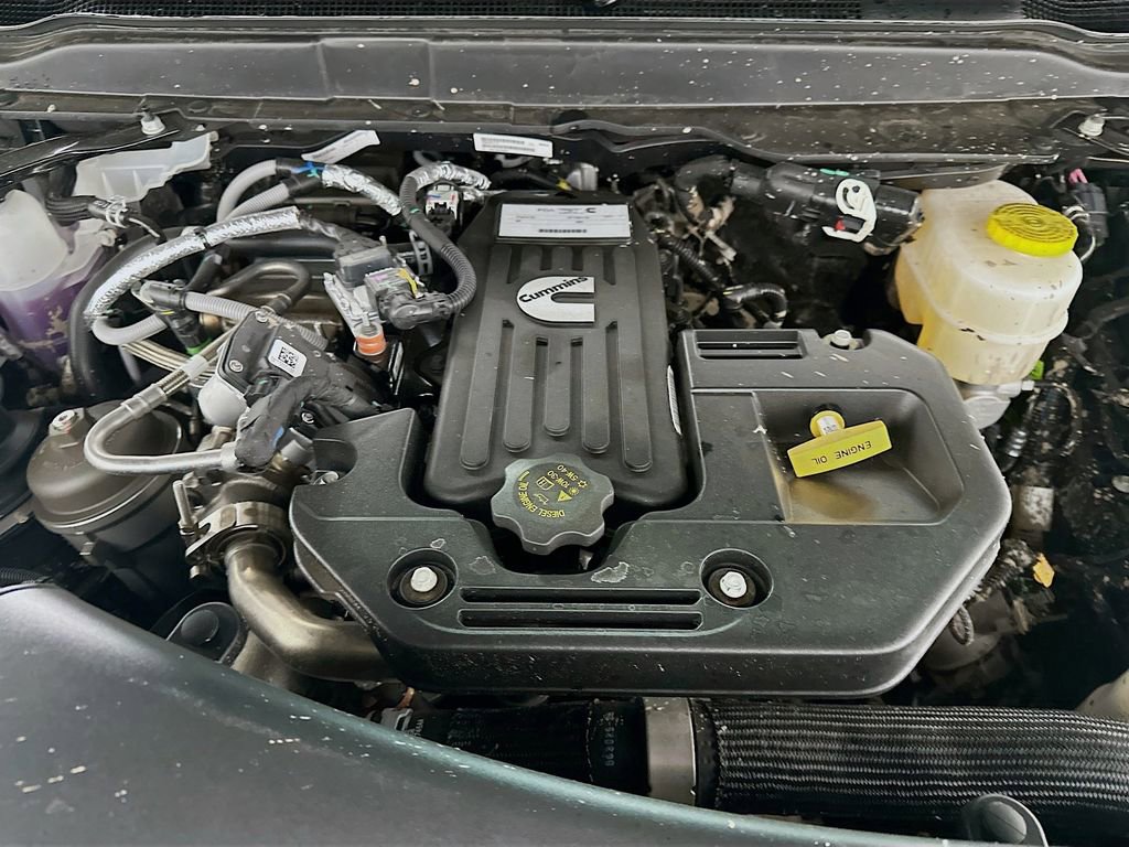 New 2026 RAM 2500 Laramie AWD/4WD image 18
