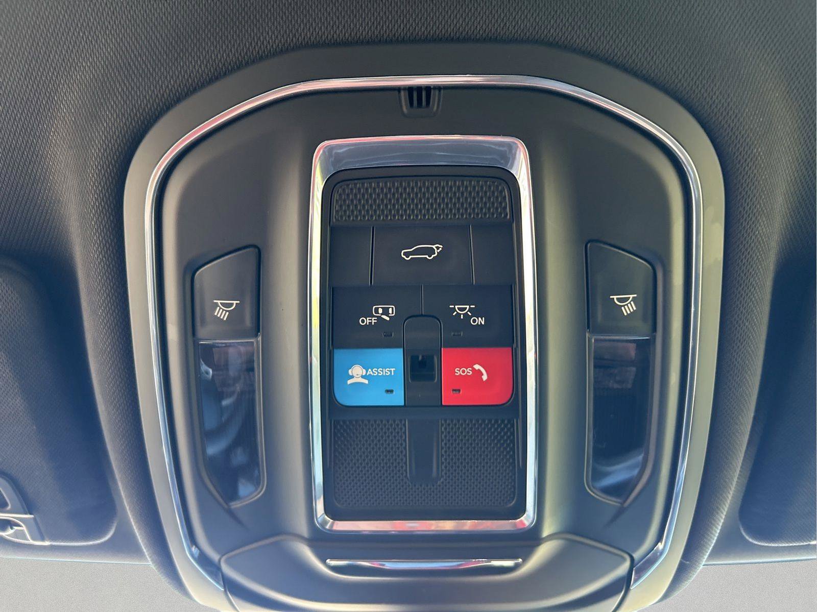 Used 2023 Jeep Grand Cherokee L Laredo AWD/4WD image 33