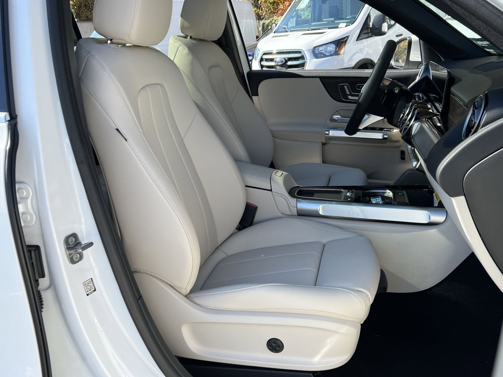 New 2026 Mercedes-Benz GLB 250 4MATIC image 26