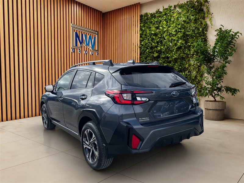 Used 2025 Subaru Crosstrek 2.0i Premium AWD/4WD image 39