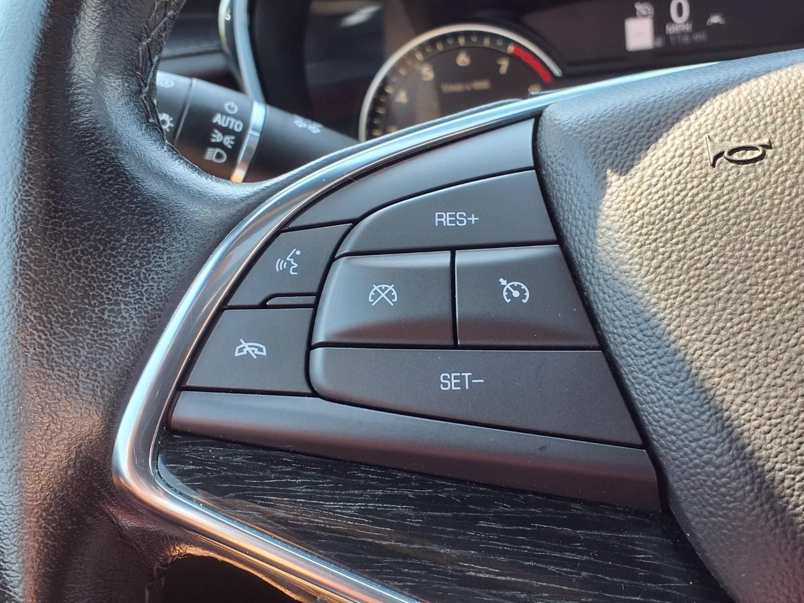 Used 2020 Cadillac XT5 Premium Luxury w/ LPO, Floor Liner Package AWD/4WD image 29