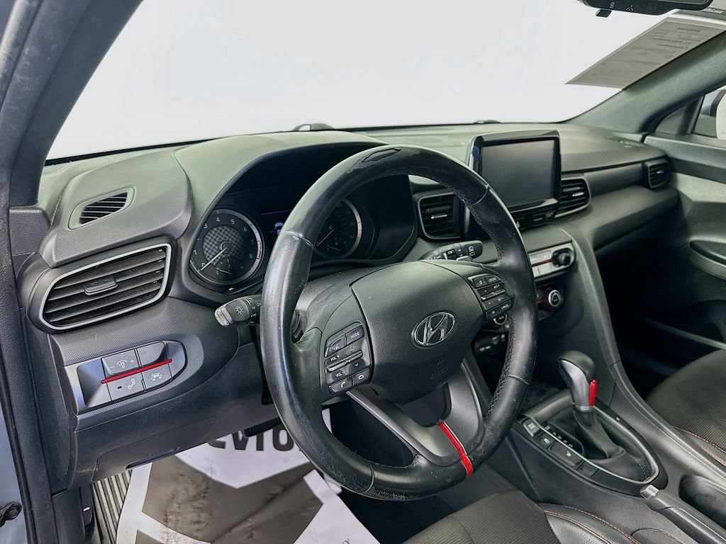 Used 2019 Hyundai Veloster 2.0 Premium FWD image 9