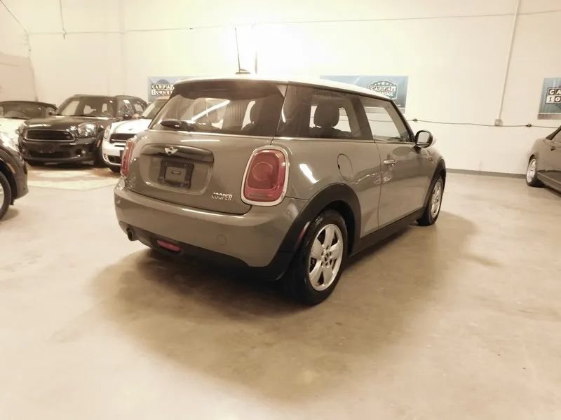Used 2017 MINI Cooper 2-Door Hardtop FWD image 2