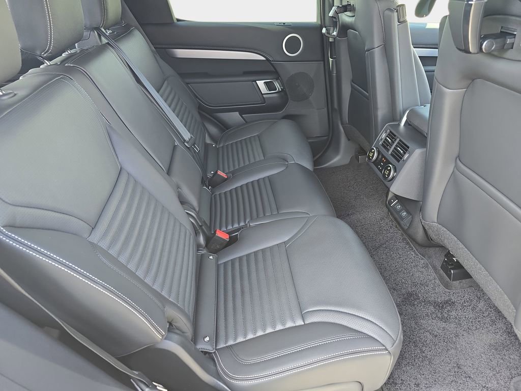 New 2026 Land Rover Discovery Limited Edition AWD/4WD image 11