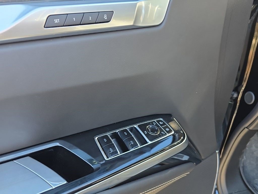 Certified 2026 Cadillac Escalade V w/ LPO, ONYX Package image 9