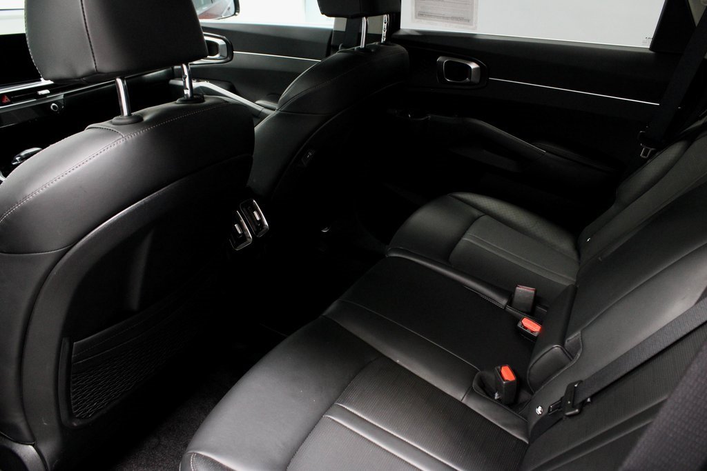 Used 2025 Kia Sorento S w/ Panoramic Sunroof Package image 23