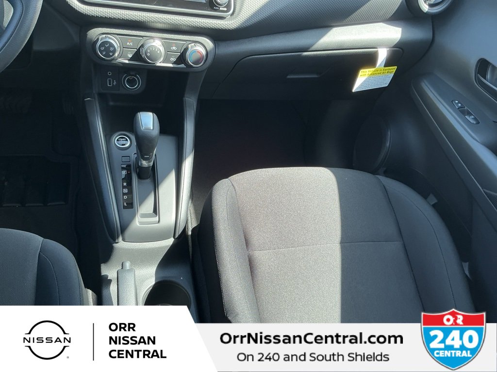 New 2025 Nissan Kicks Play S image 24
