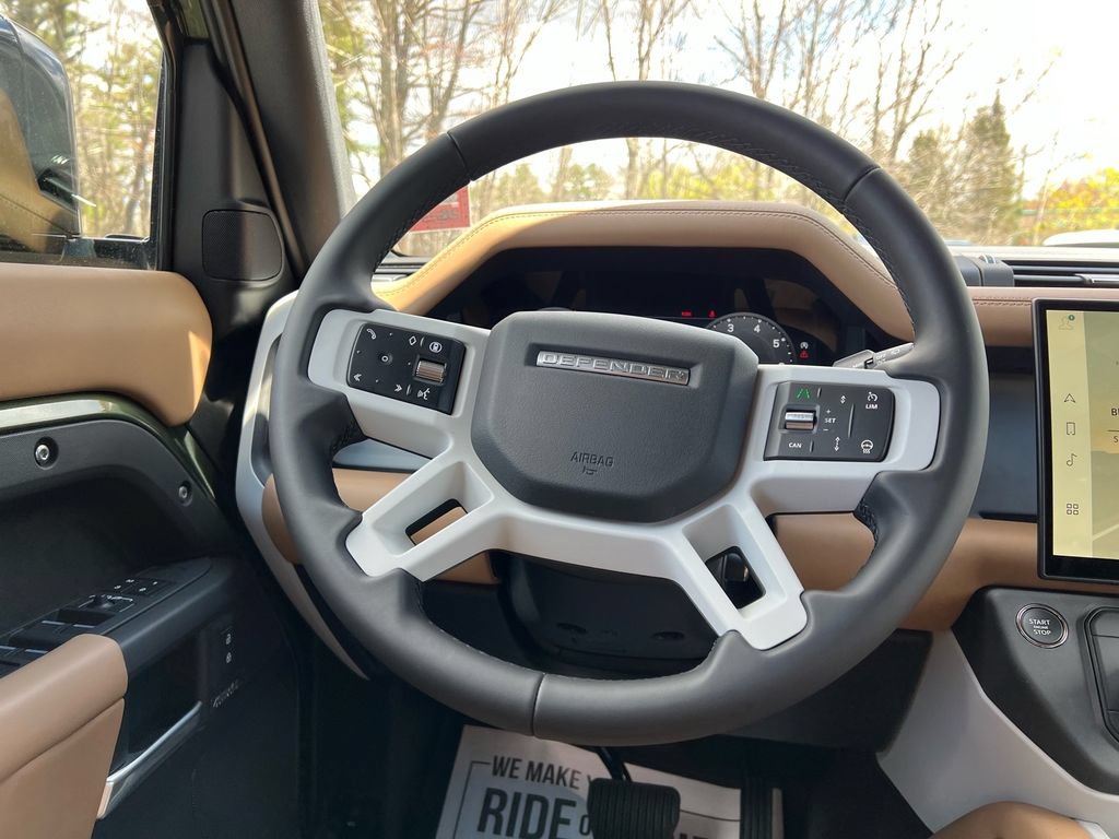 New 2026 Land Rover Defender 130 X-Dynamic SE AWD/4WD image 23